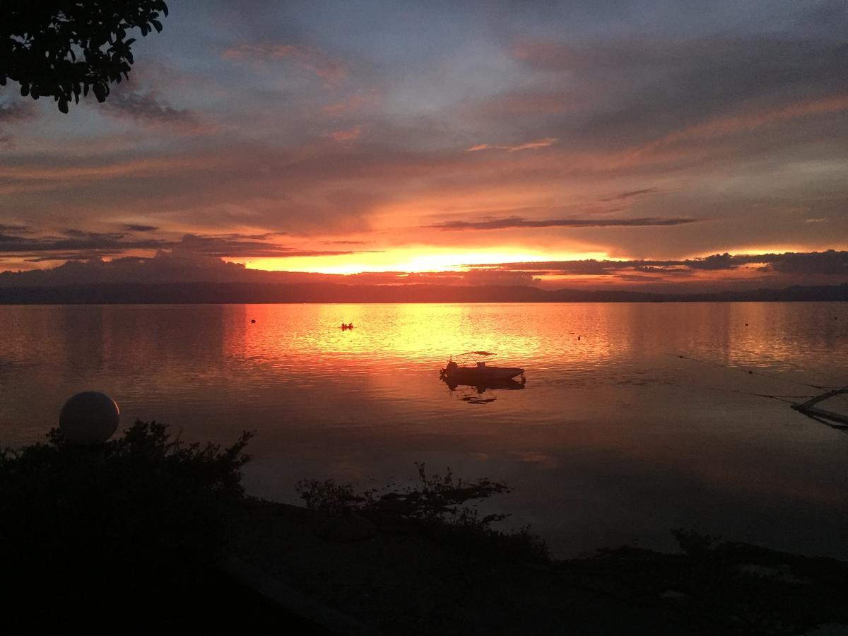 Cabilao Sunset Dive & Beach Resort Loon Exteriér fotografie