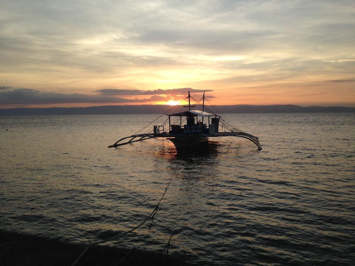 Cabilao Sunset Dive & Beach Resort Loon Exteriér fotografie