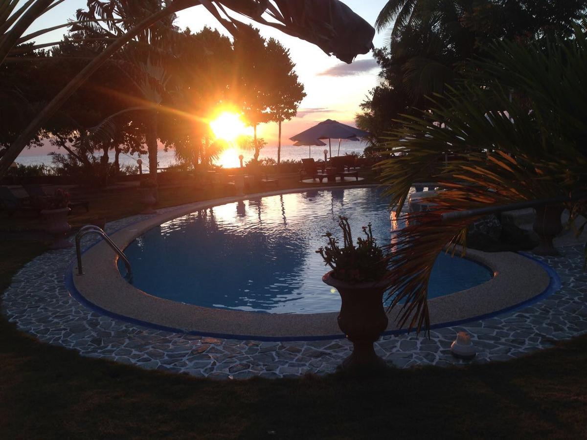 Cabilao Sunset Dive & Beach Resort Loon Exteriér fotografie